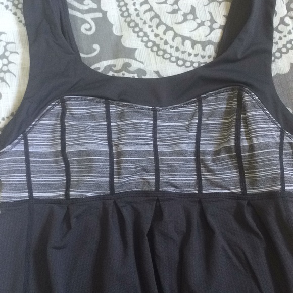 Grey/White tank - Picture 4 of 5